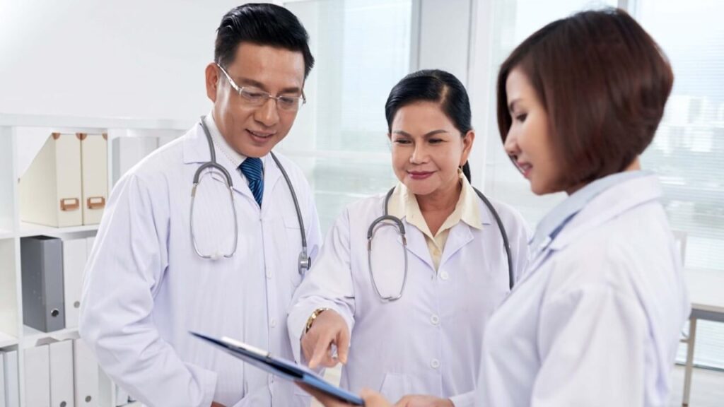 Our Internal Medicine Physicians provide holistic care for a wide range of adult diseases, focusing on prevention, diagnosis, and chronic disease management.